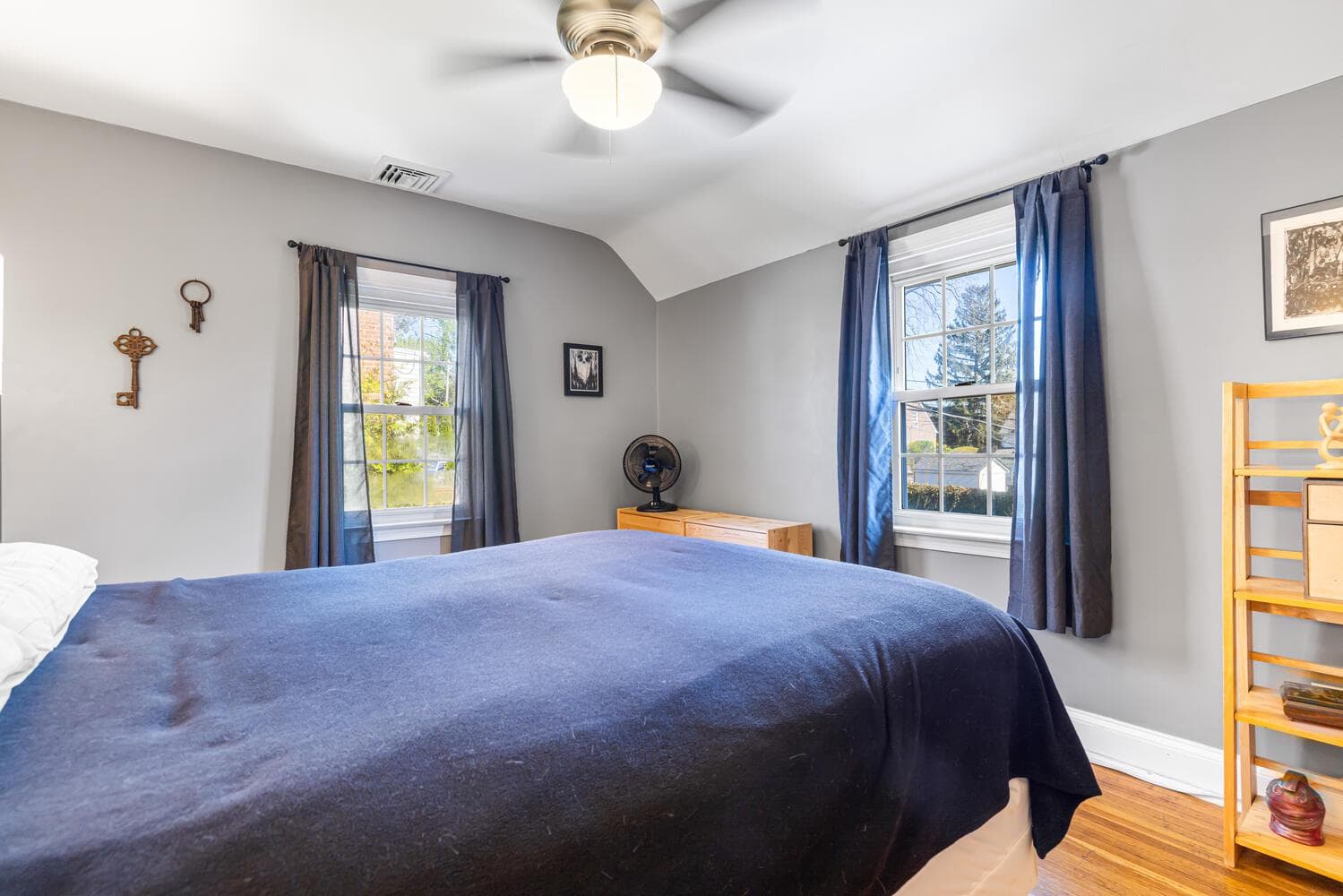 315 Edgemore Road photo 18