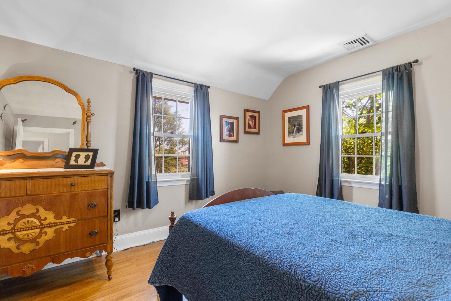 315 Edgemore Road photo 23