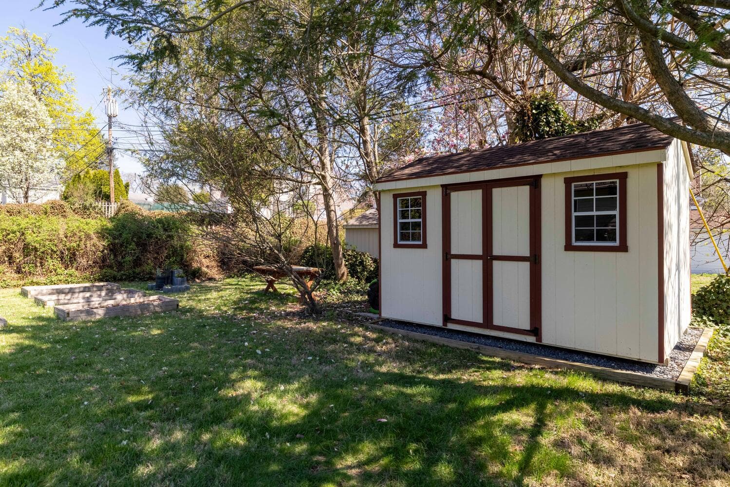 315 Edgemore Road photo 31
