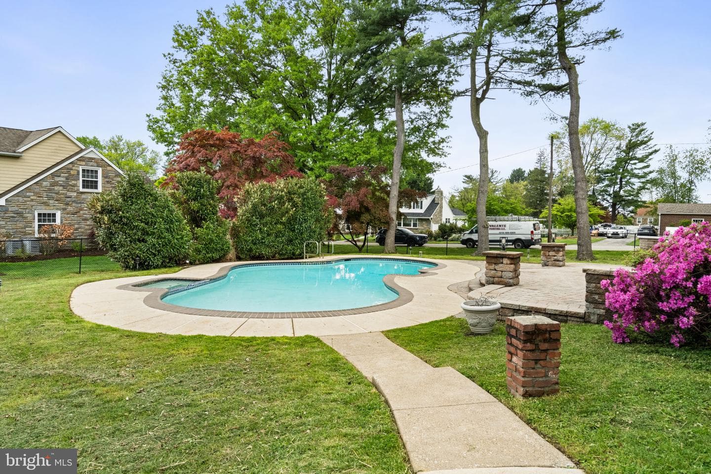 33 W Ardmore Avenue photo 117