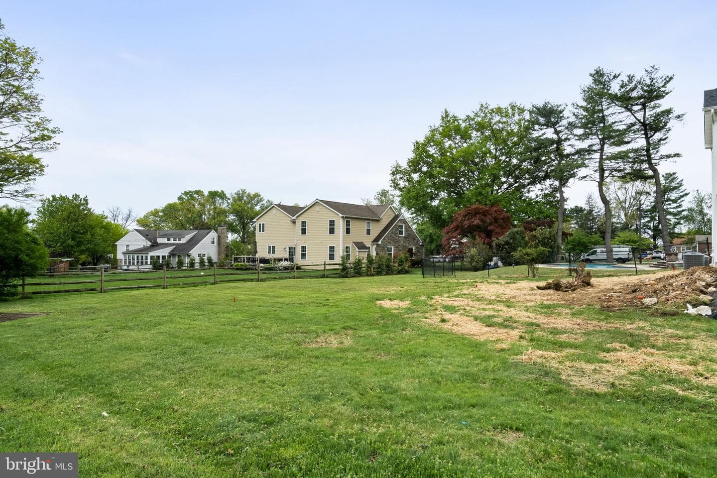 33 W Ardmore Avenue photo 120