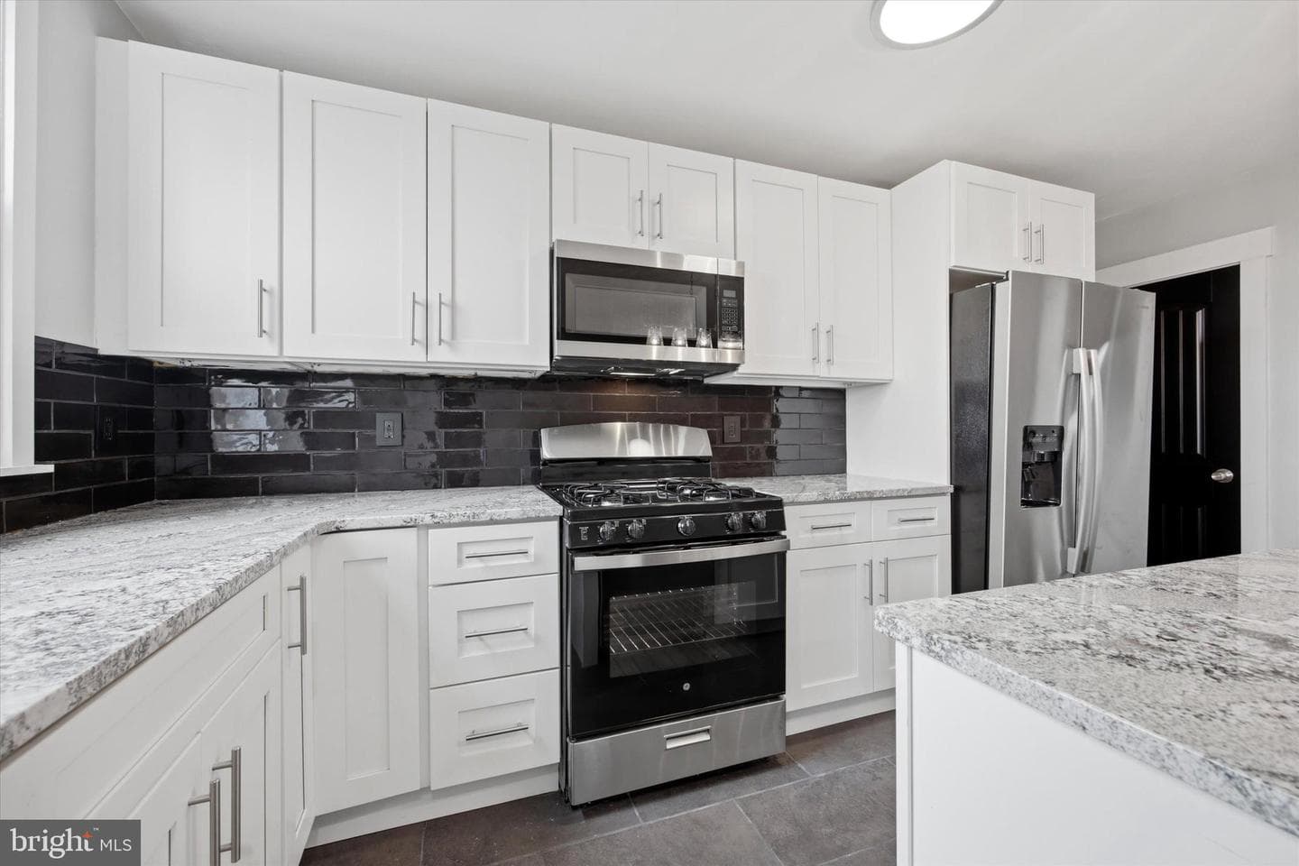 6866 Clover Lane photo 10