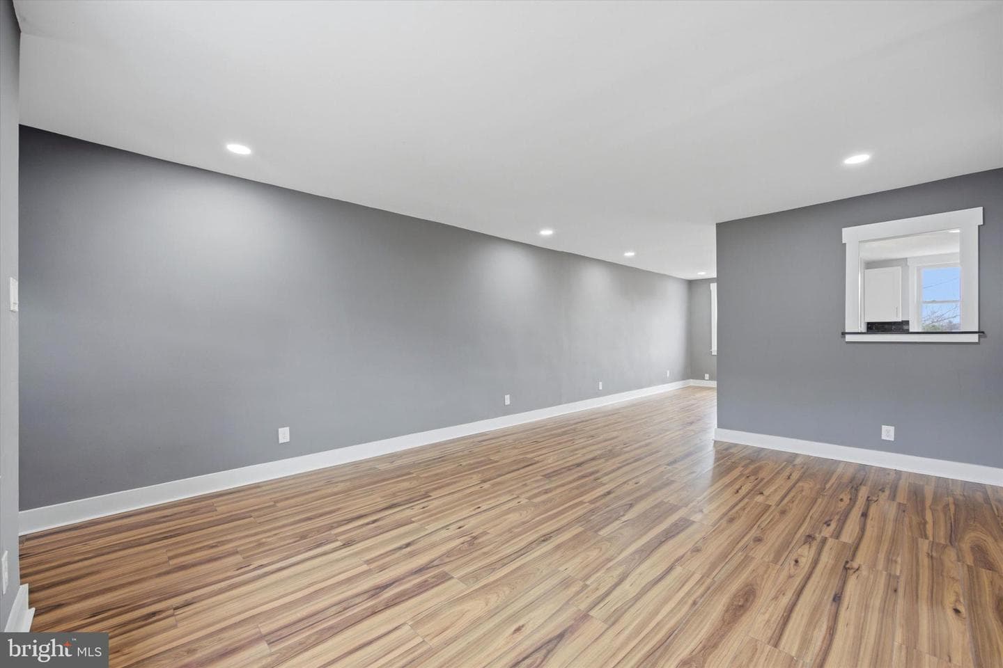 6866 Clover Lane photo 4
