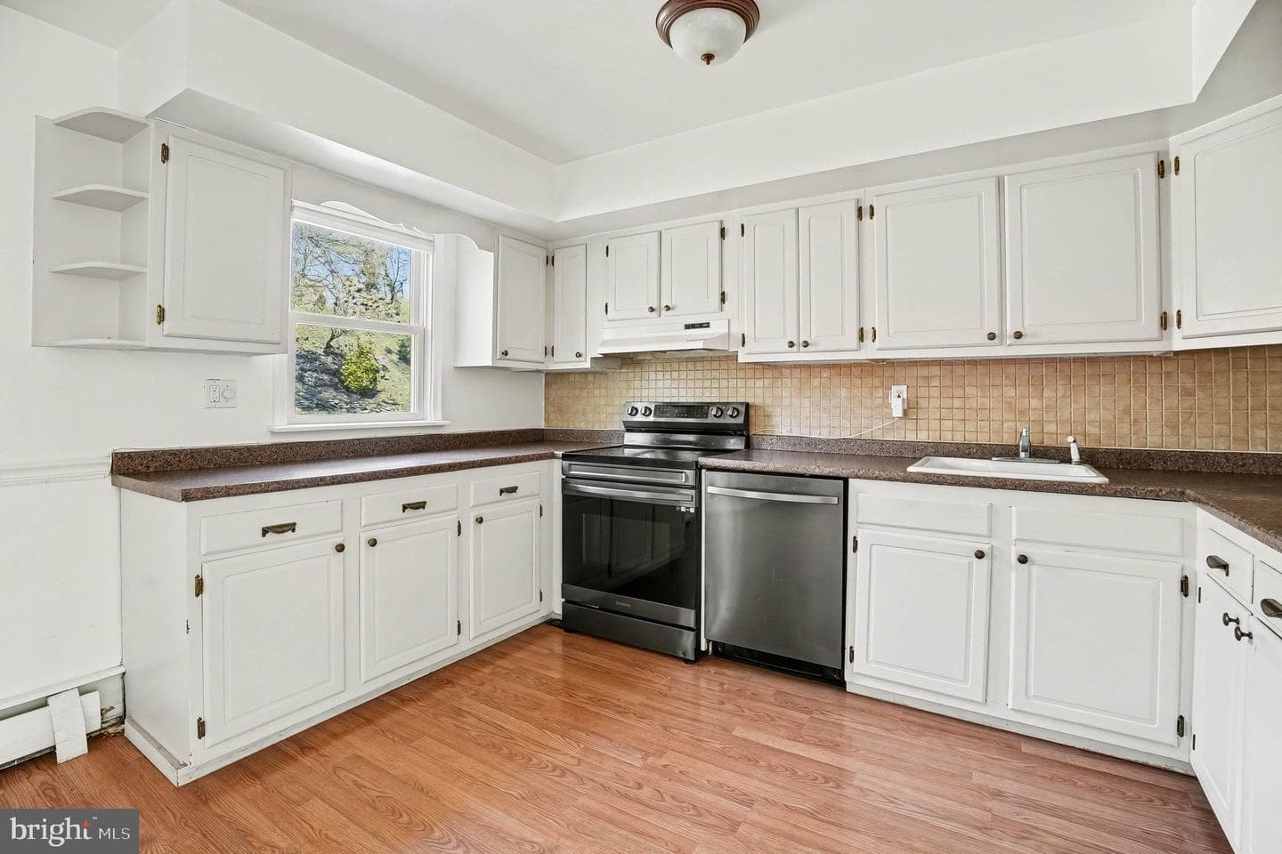 373 Hillside Road photo 12