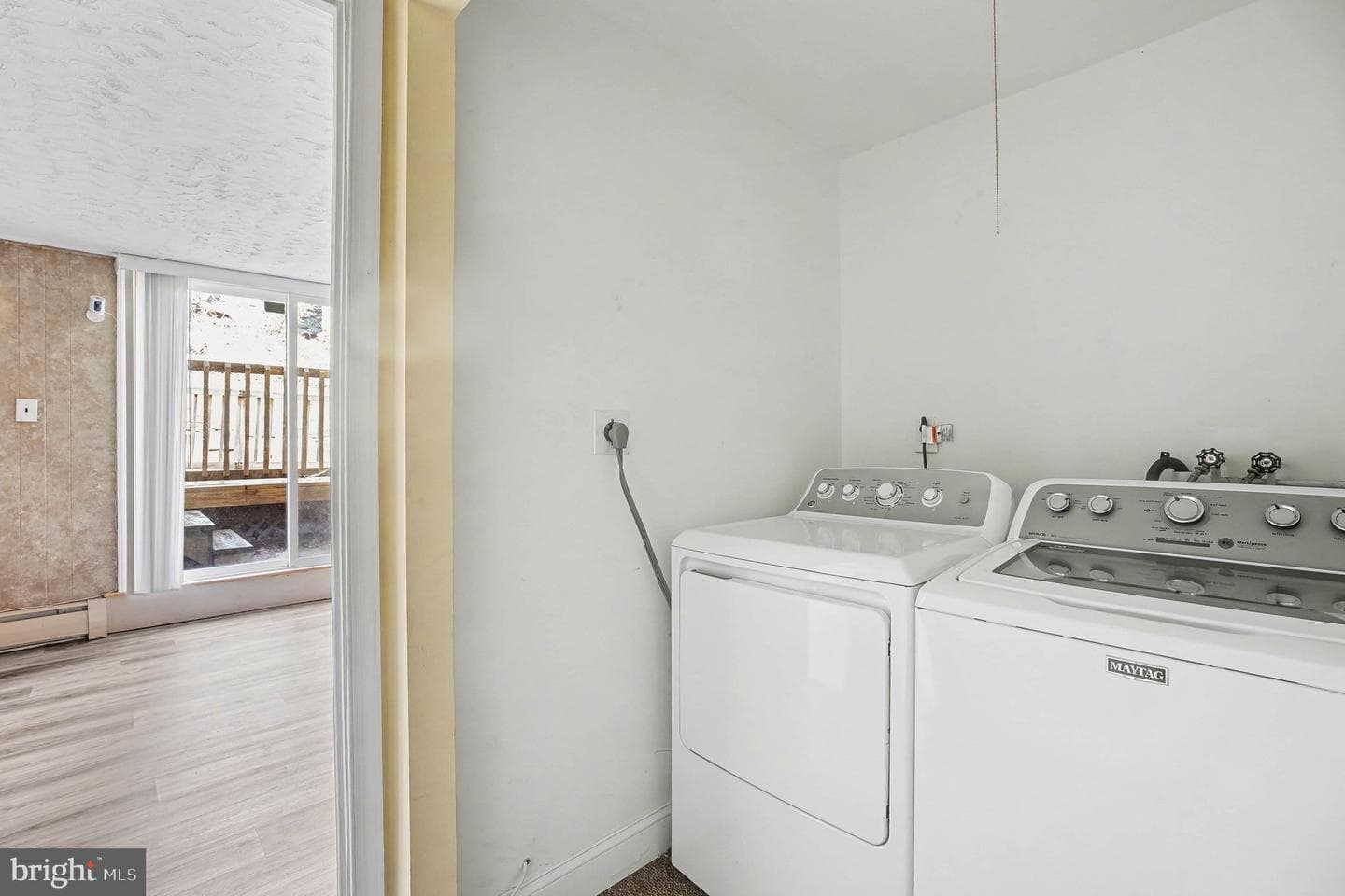 373 Hillside Road photo 26