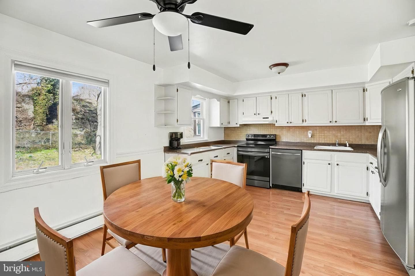 373 Hillside Road photo 8