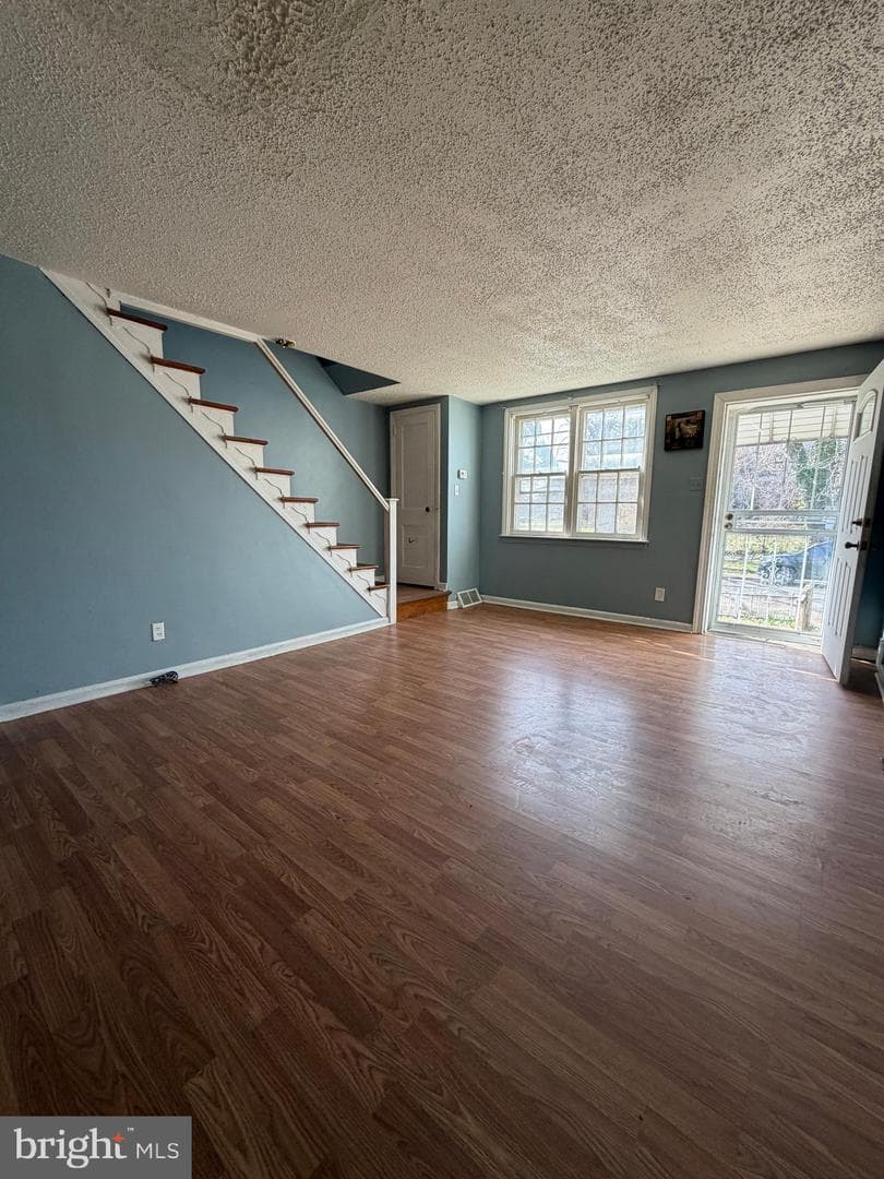 7 W 21st Street, Chester