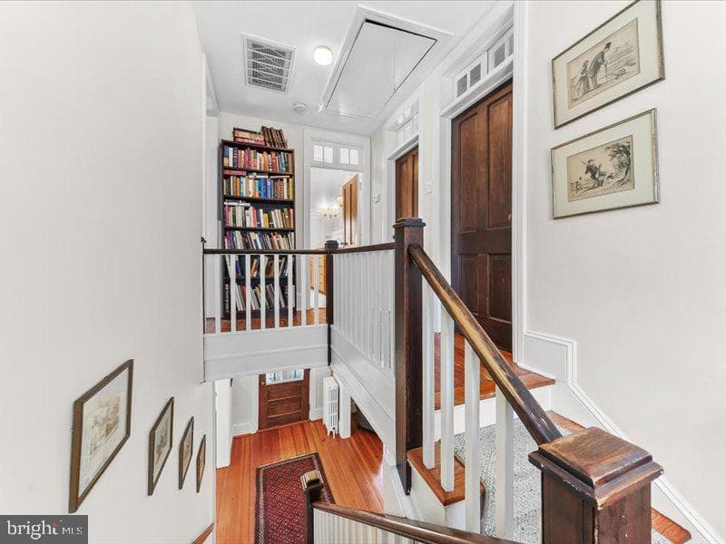 300 Harvard Avenue photo 18