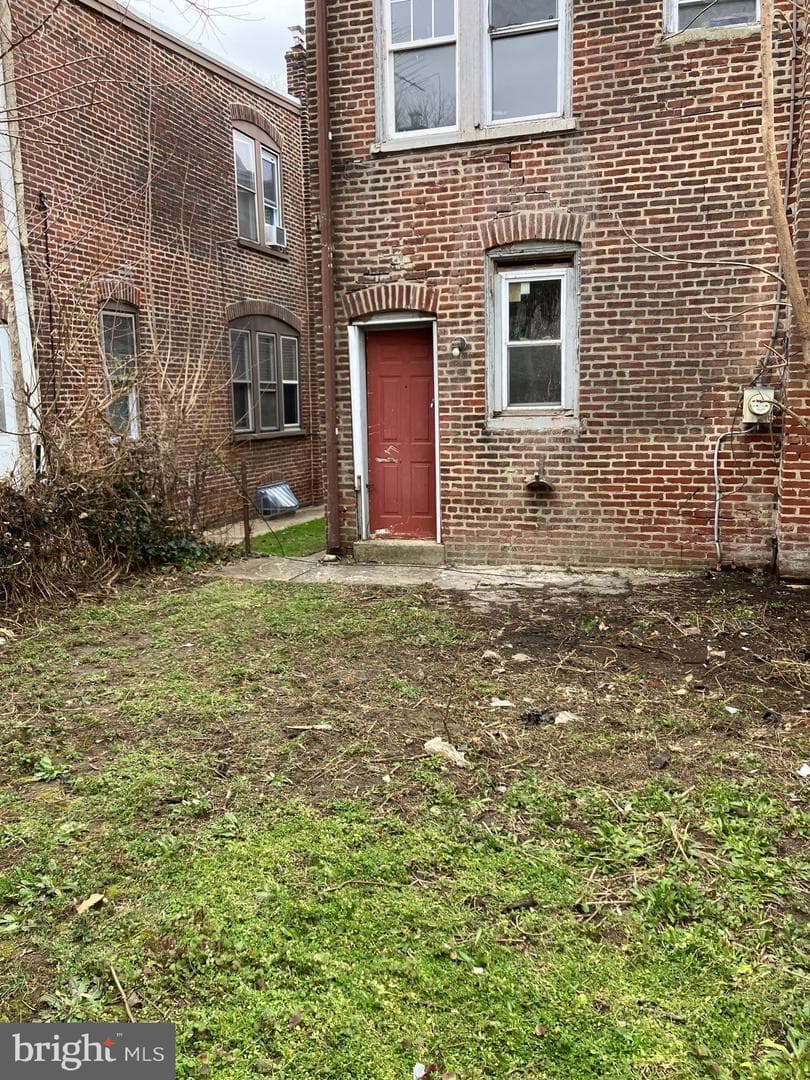 1233 Crosby Street photo 3