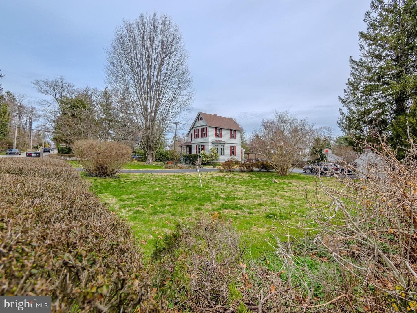 332 N Providence Road photo 2