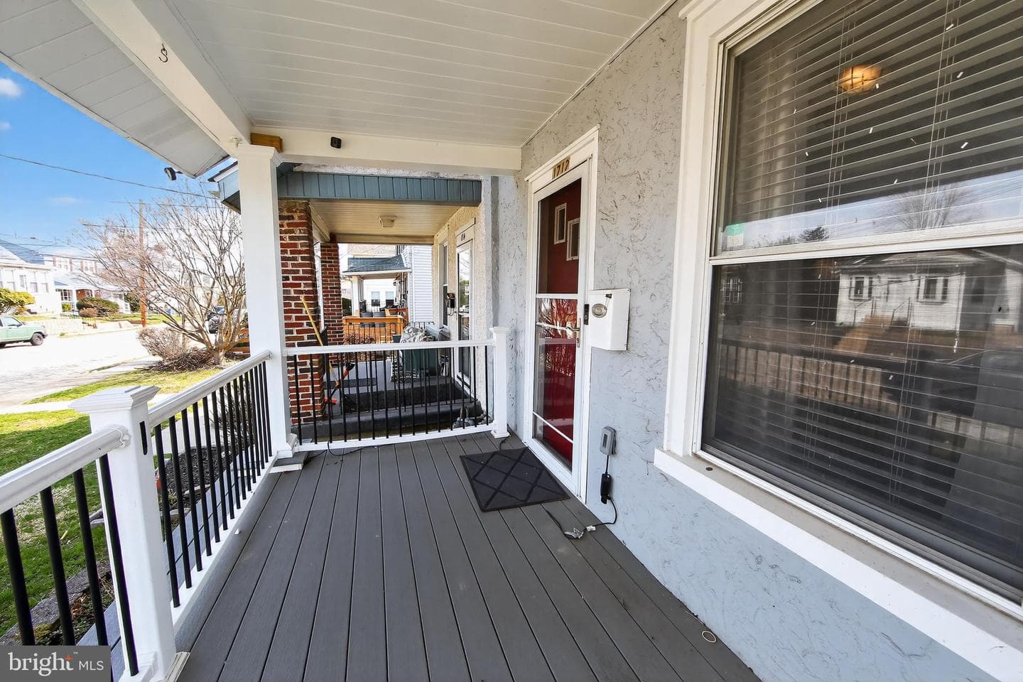 1712 Orchard Avenue photo 2