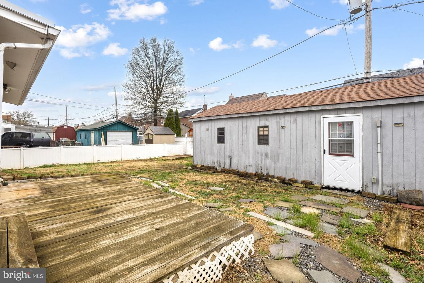 522 Amosland Road photo 27