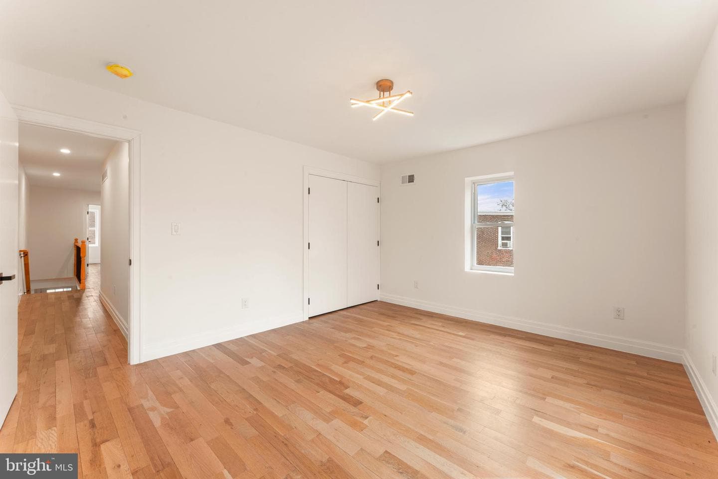 1090 Eddystone Avenue photo 30