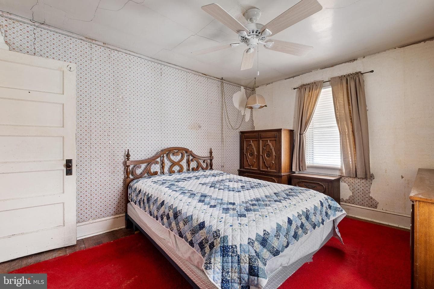 129 W Laughead Avenue photo 10