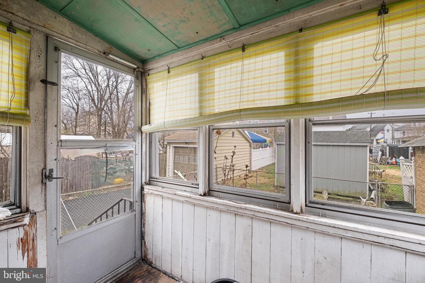 129 W Laughead Avenue photo 15