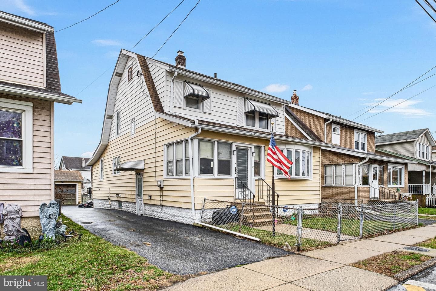 129 W Laughead Avenue photo 2