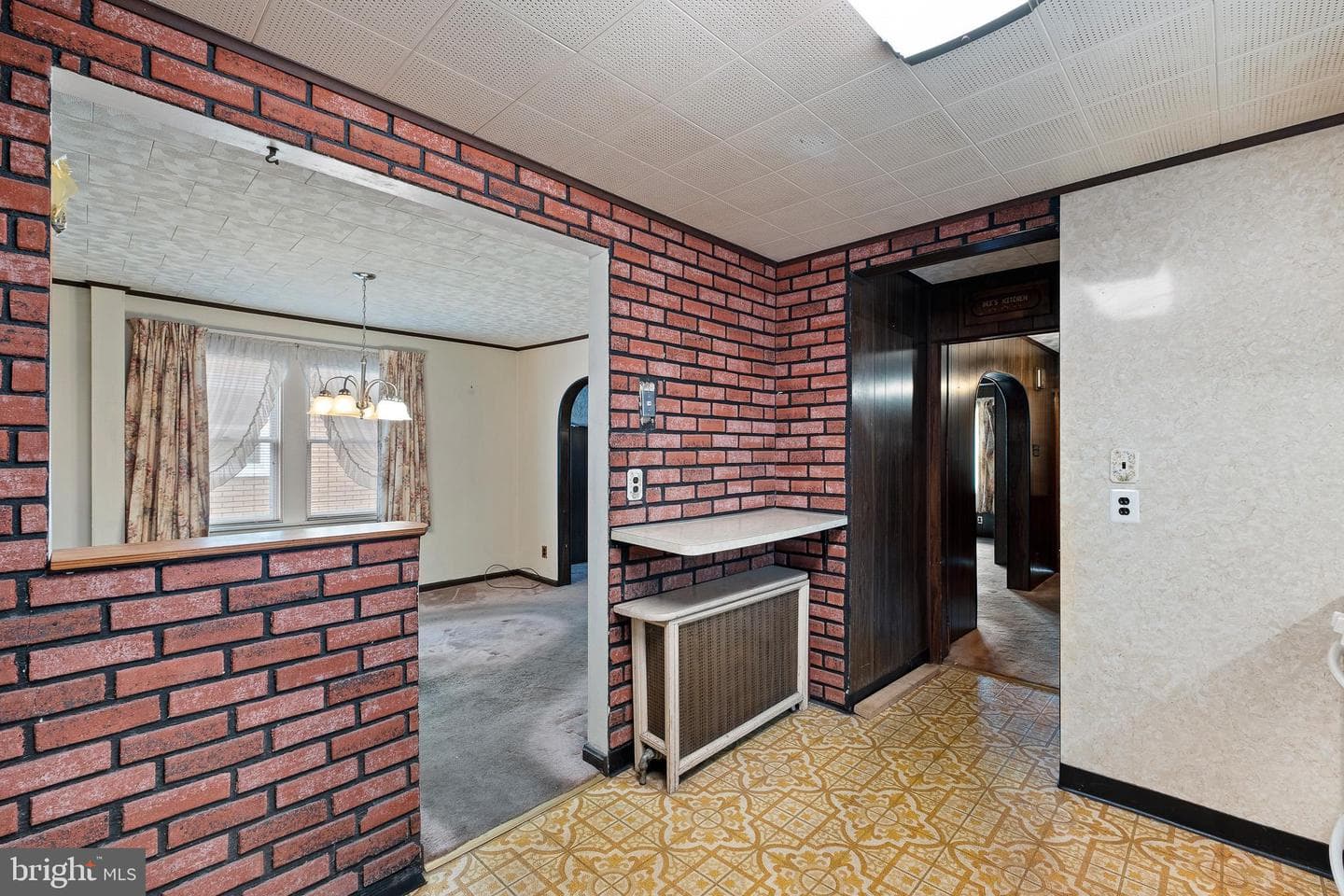 129 W Laughead Avenue photo 24