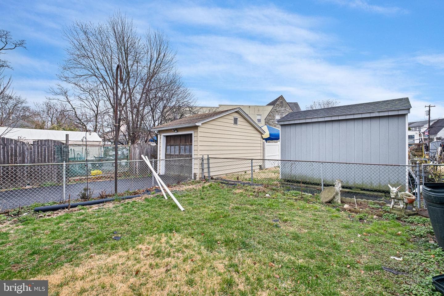 129 W Laughead Avenue photo 6