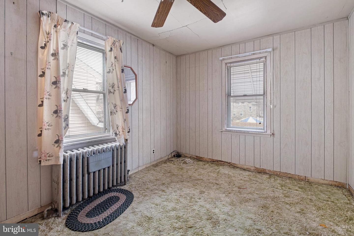 129 W Laughead Avenue photo 8