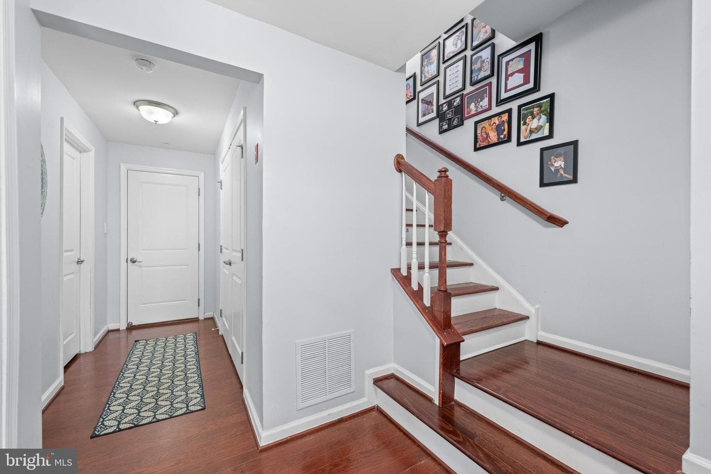 24 Chamberlain Court photo 7