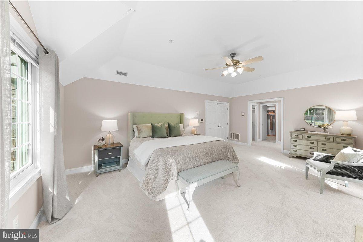 3507 Runnymeade Drive photo 32