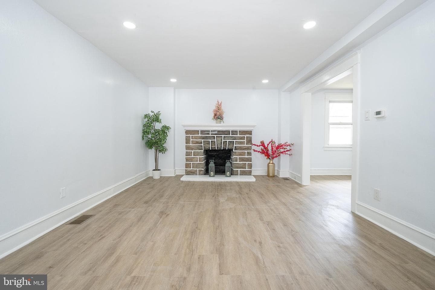 828 Mason Avenue photo 13
