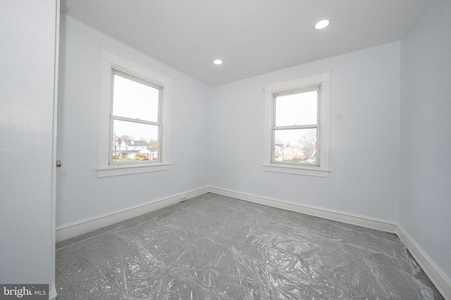 828 Mason Avenue photo 39