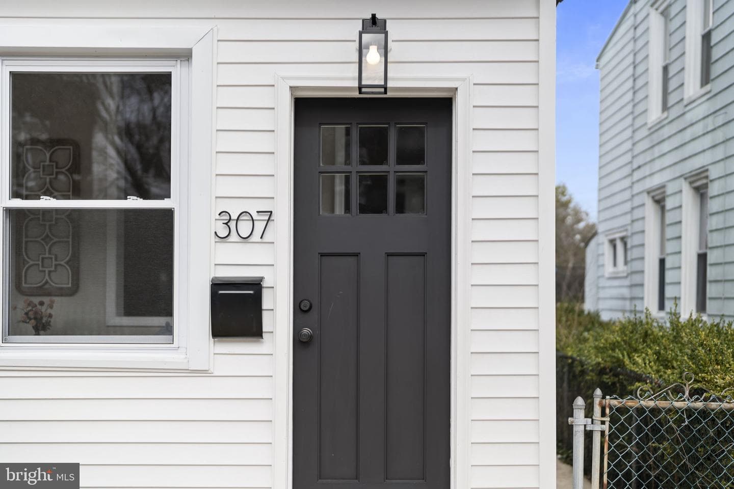 307 Edmonds Avenue photo 3