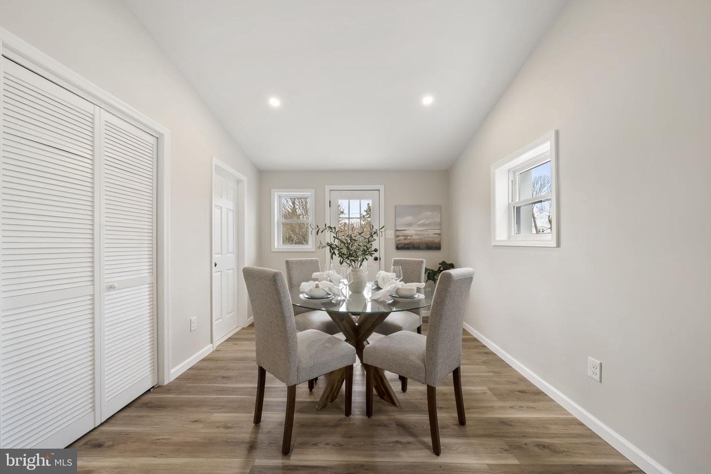 307 Edmonds Avenue photo 32