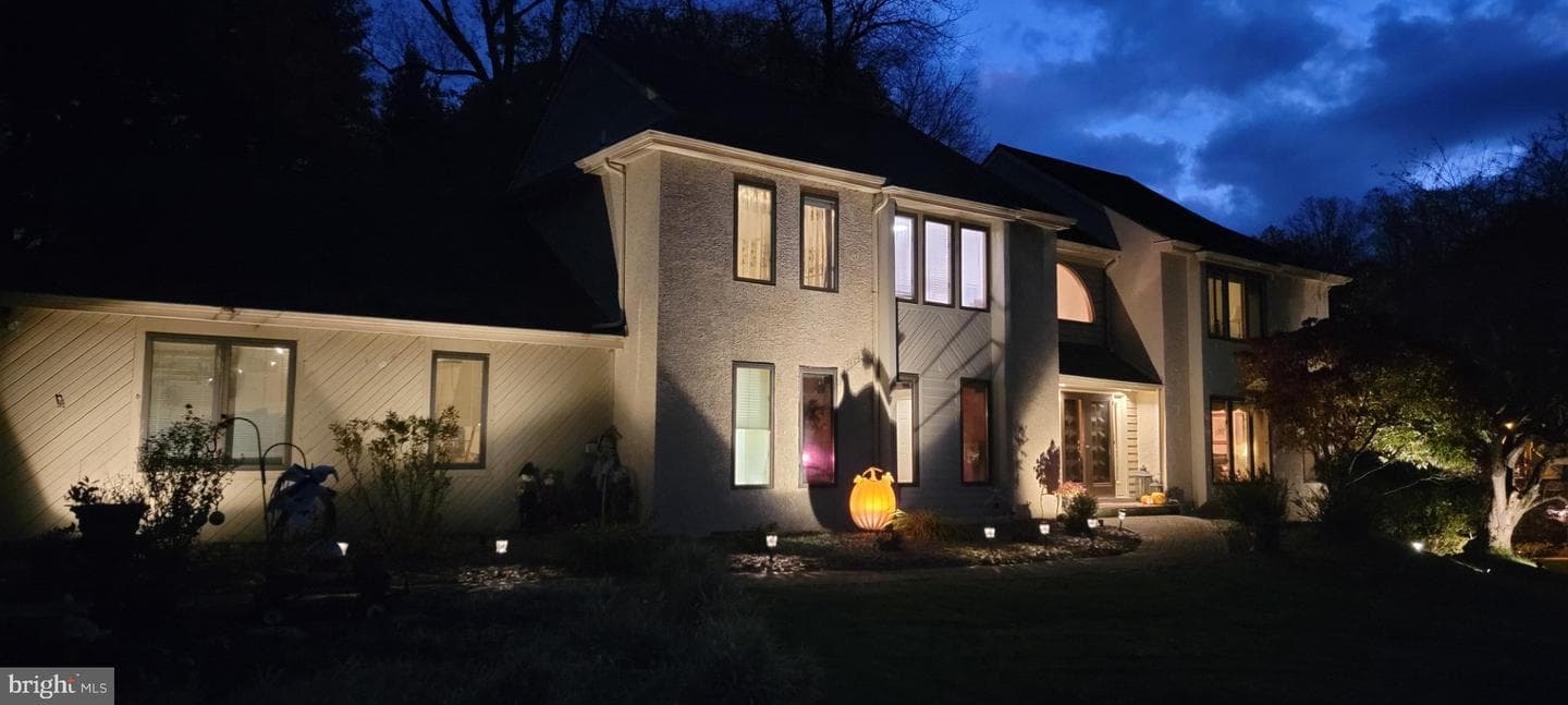 17 Jonathan Morris Circle photo 8