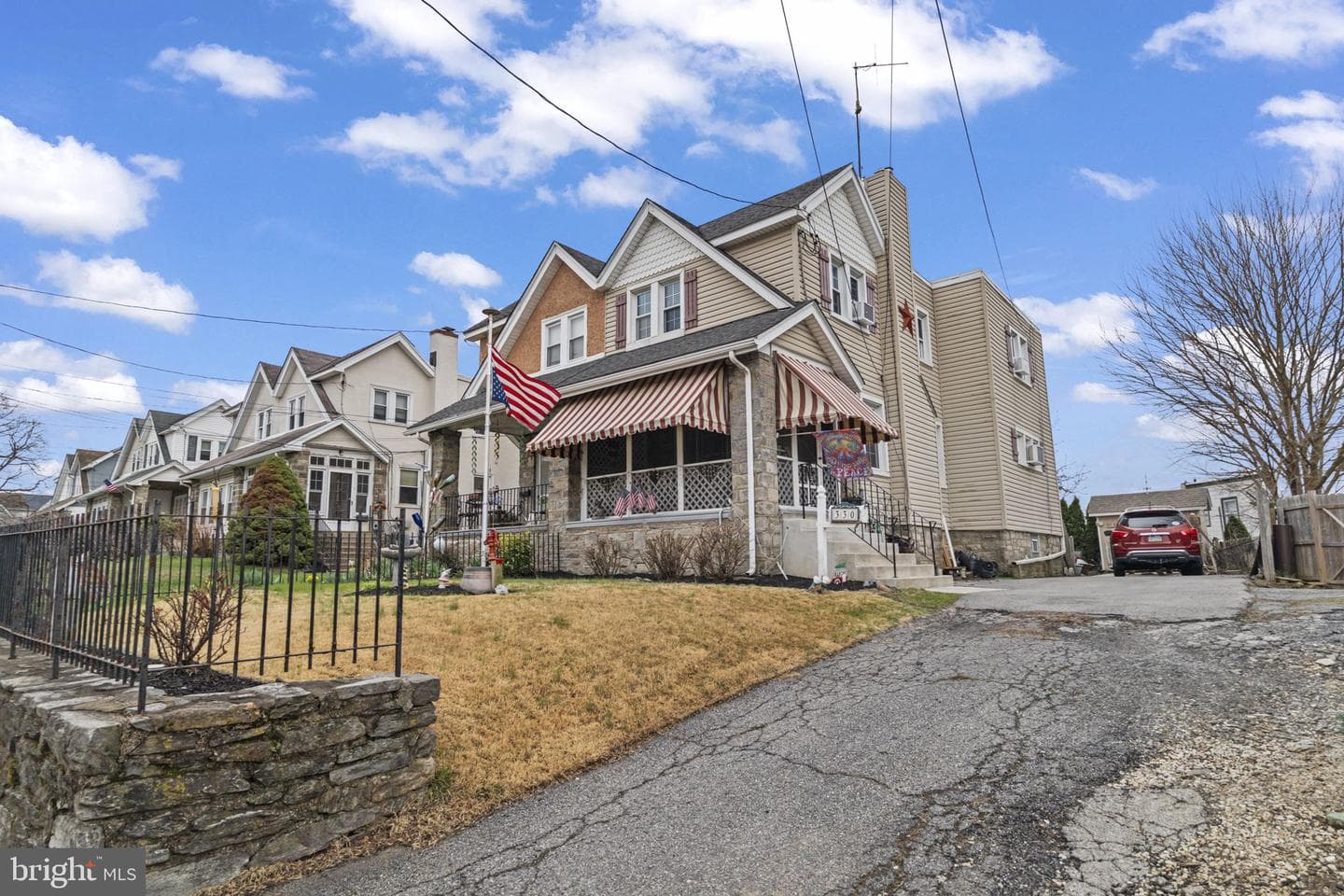 330 Burmont Road photo 3