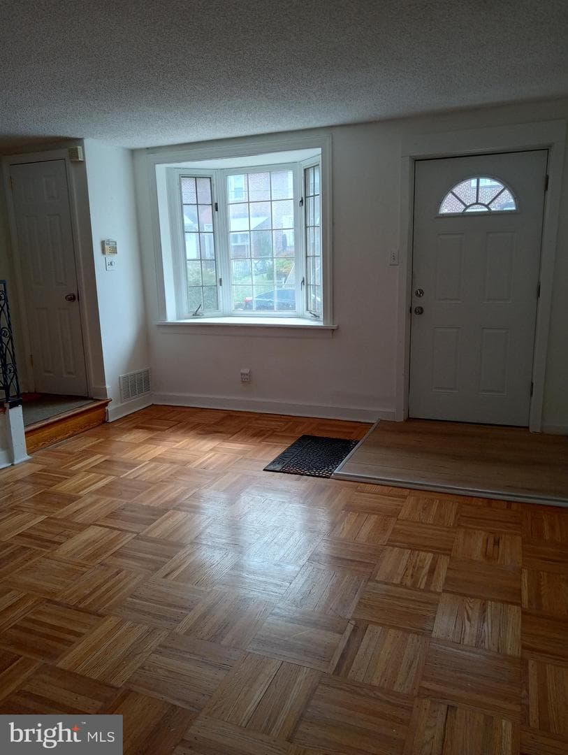 123 Spring Valley Road photo 2