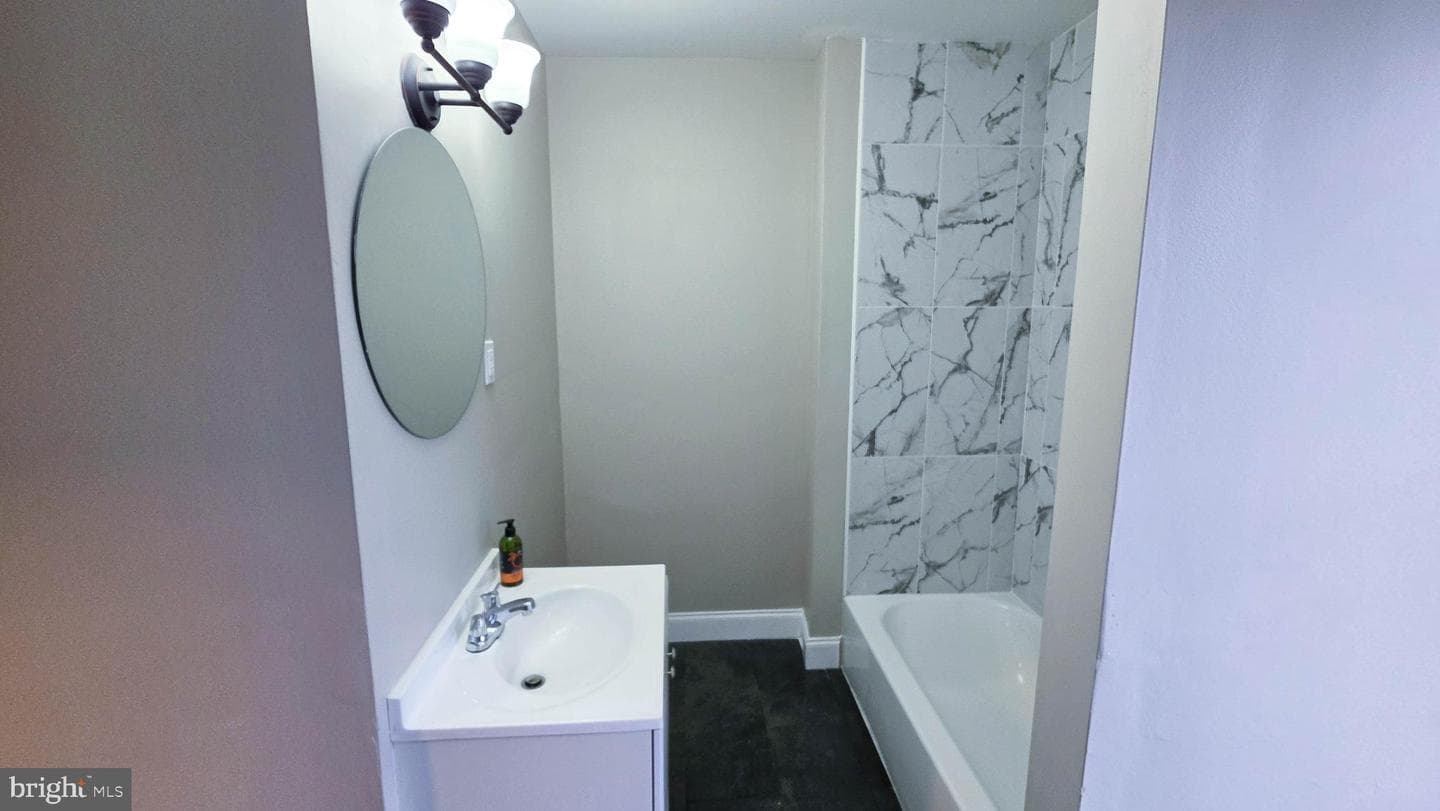 1112 Elmwood Avenue photo 15