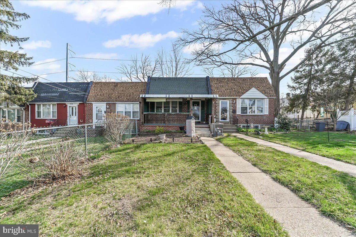 1515 Yates Avenue photo 2