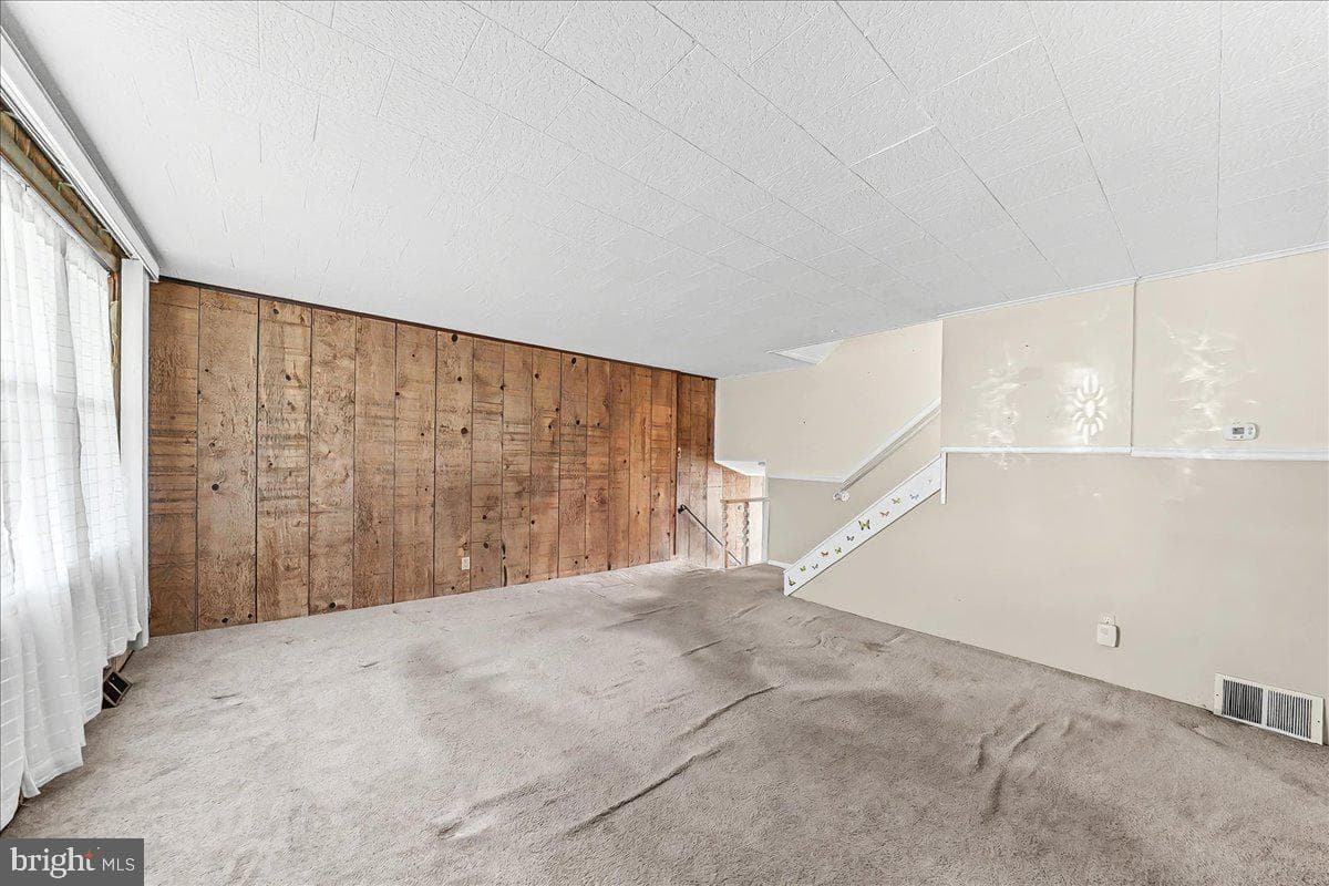 1515 Yates Avenue photo 4