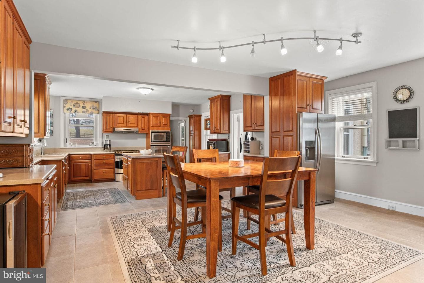 846 Maplewood Road photo 14