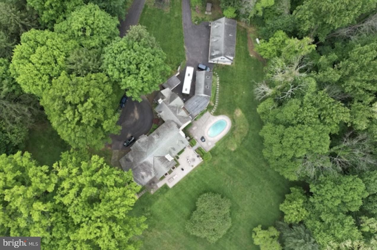 846 Maplewood Road, Wayne