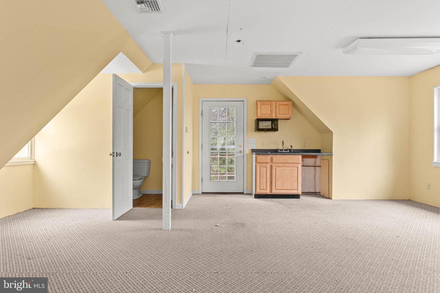 846 Maplewood Road photo 48