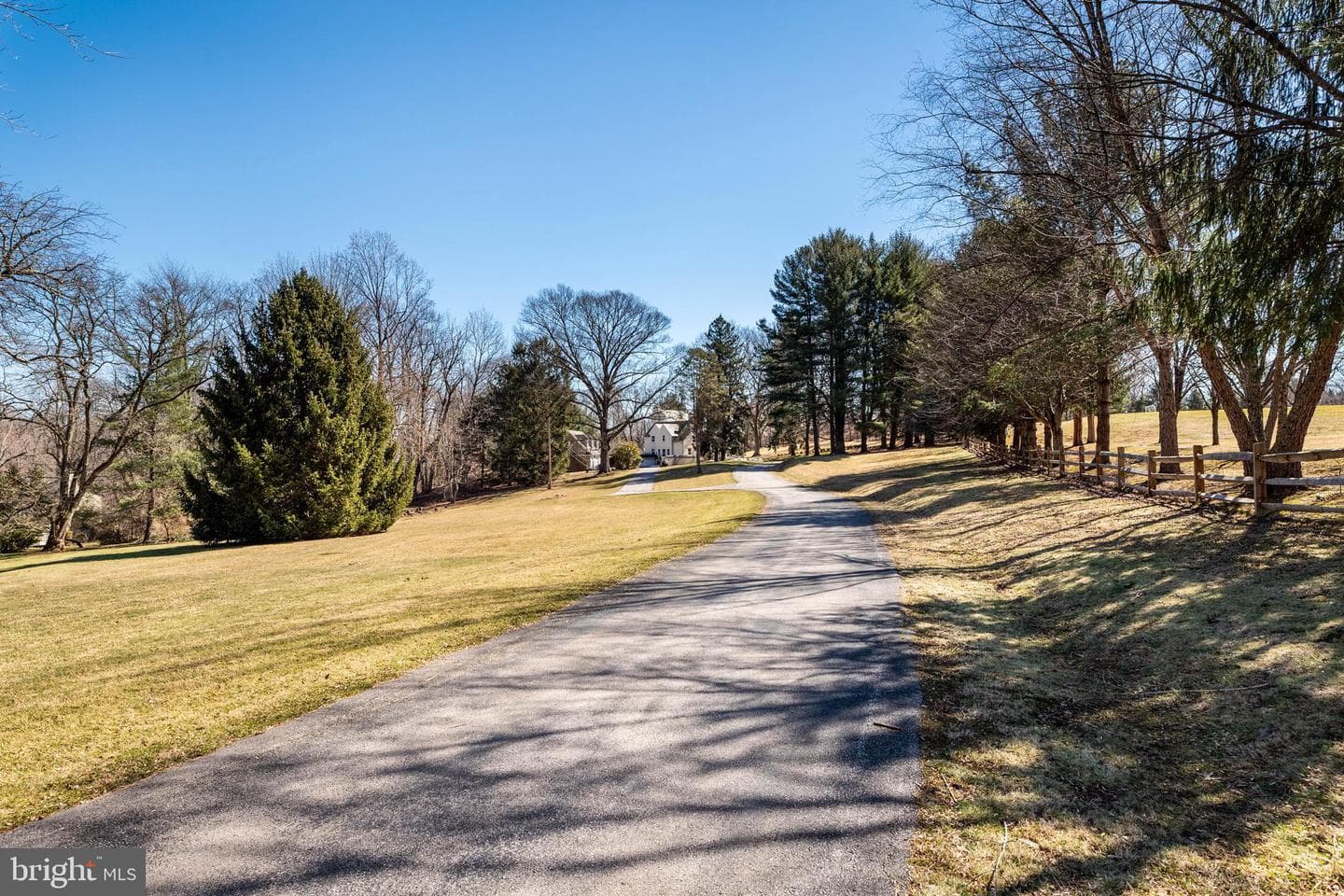 846 Maplewood Road photo 51