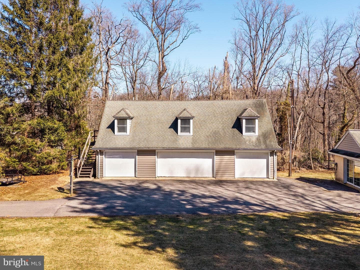 846 Maplewood Road photo 53