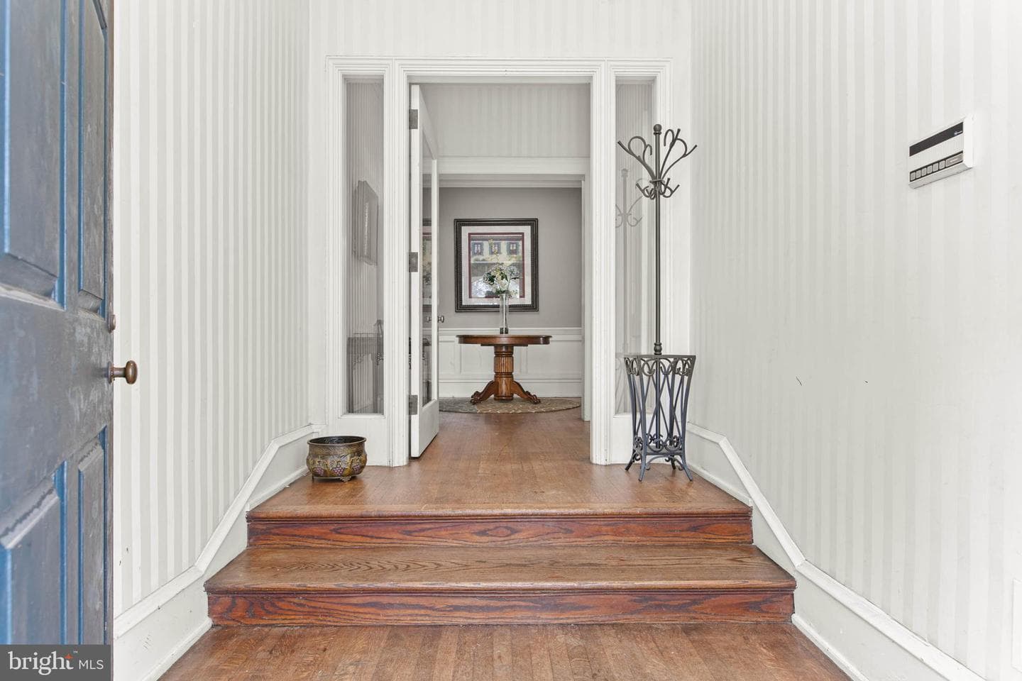 846 Maplewood Road photo 6