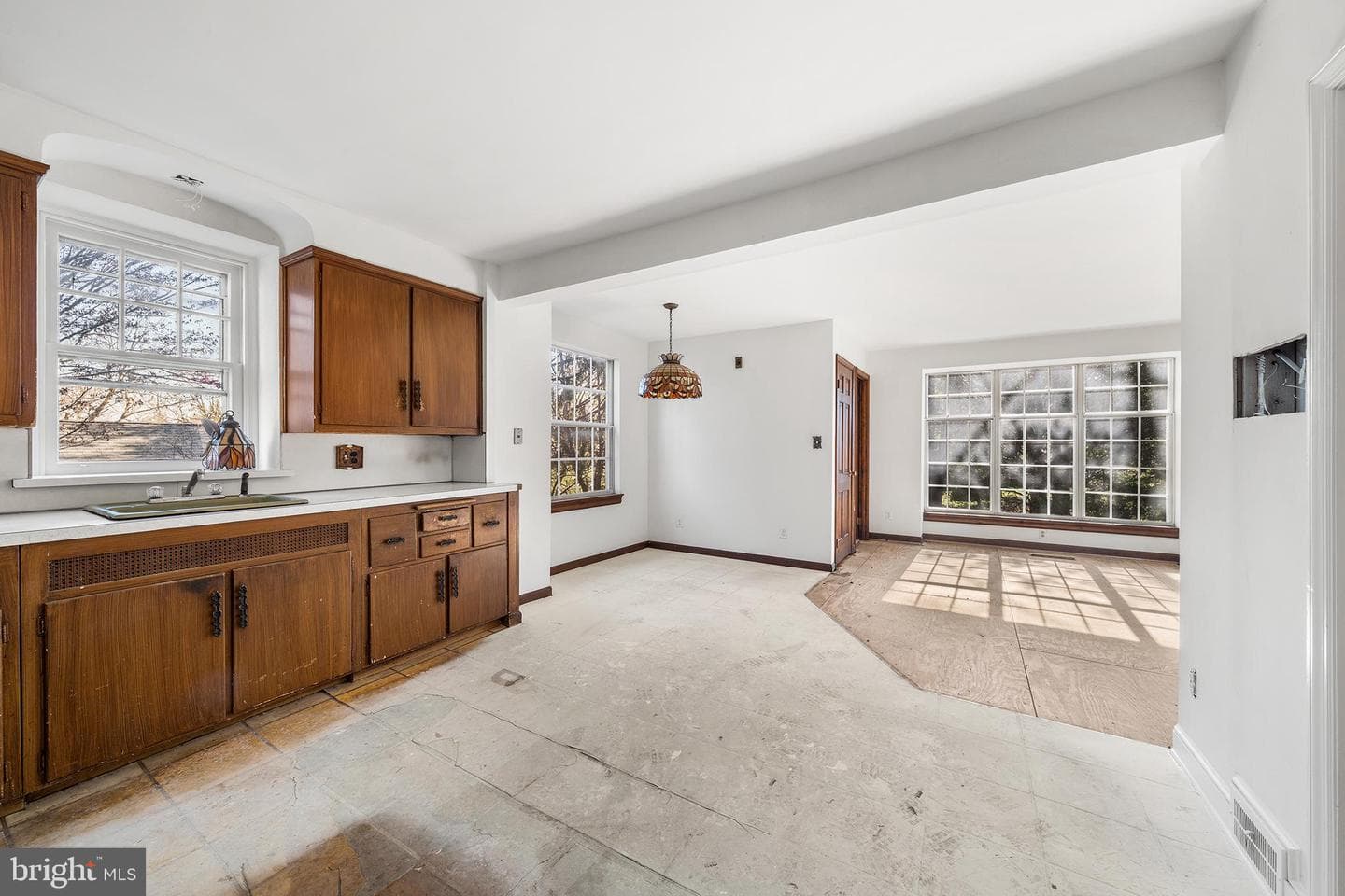 63 Lindbergh Avenue photo 12