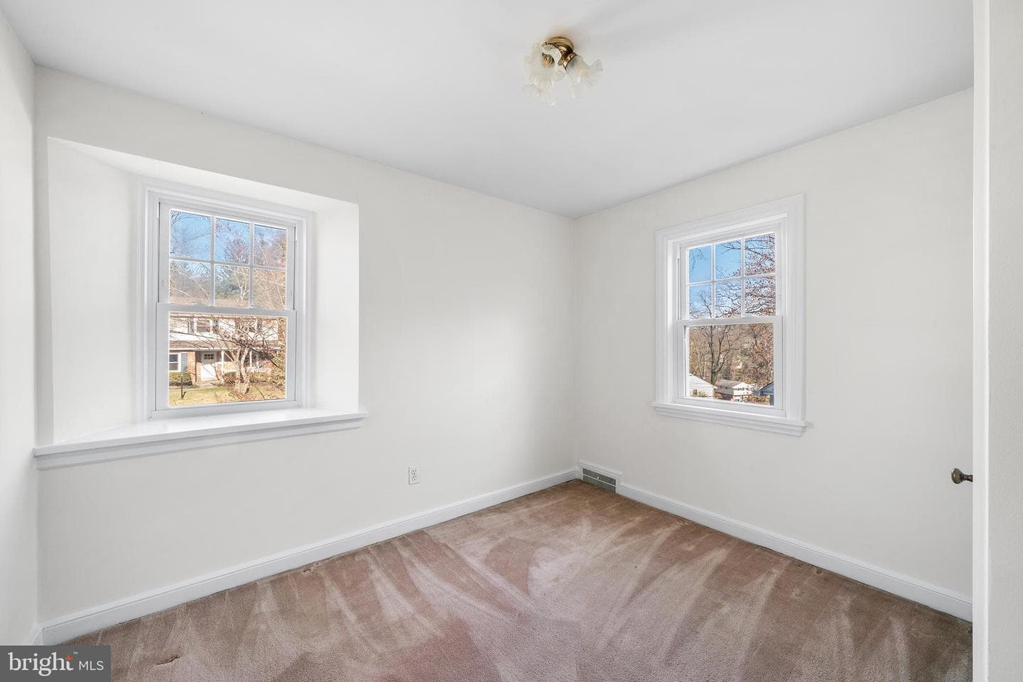63 Lindbergh Avenue photo 18