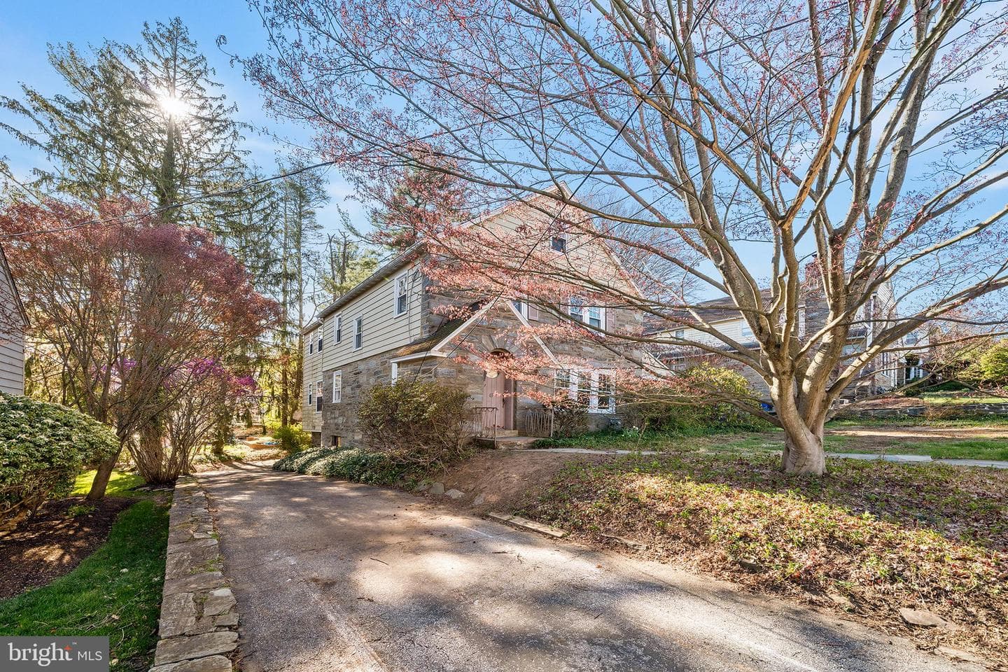 63 Lindbergh Avenue photo 2