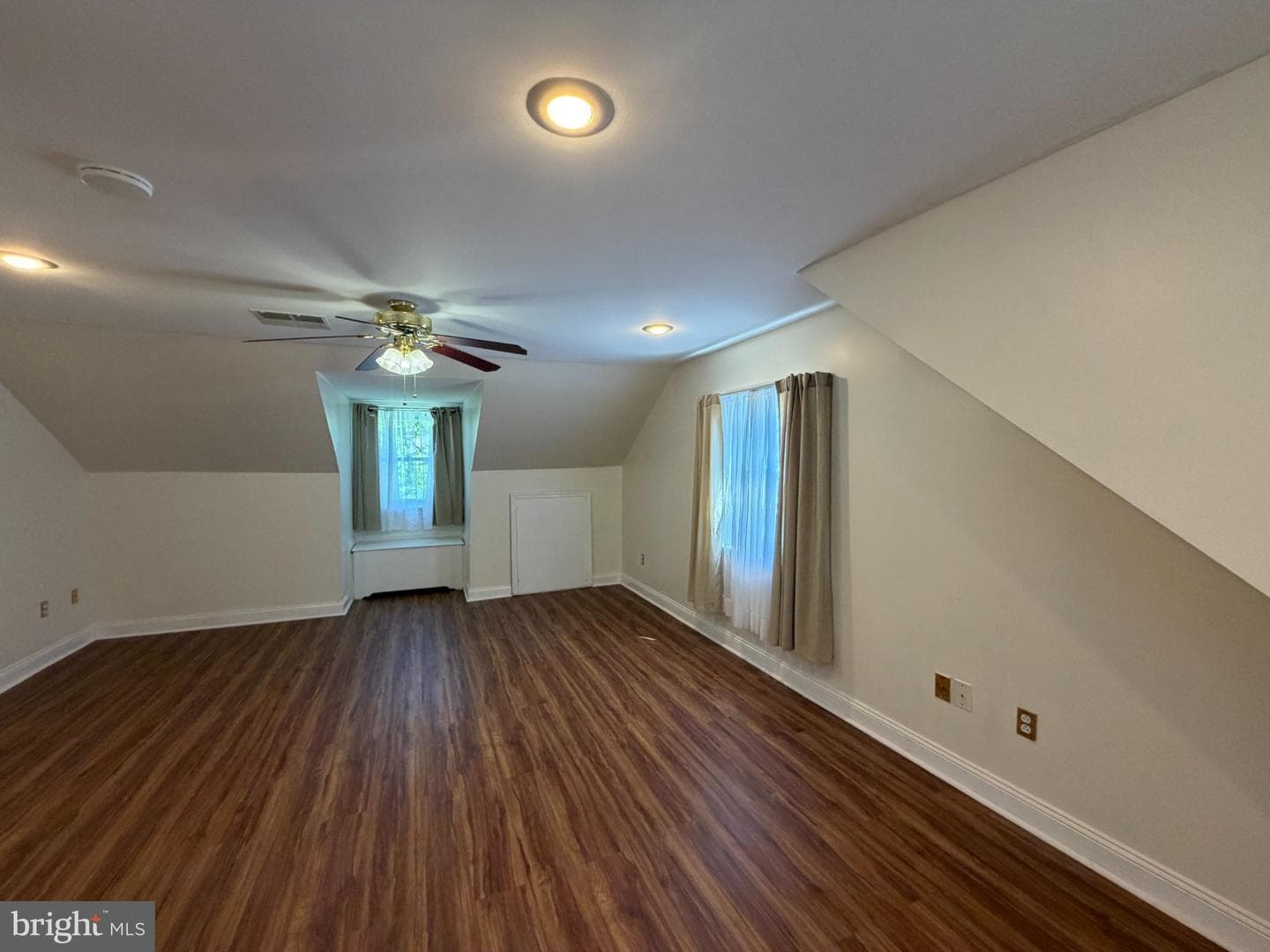 106 Harrison Avenue photo 18