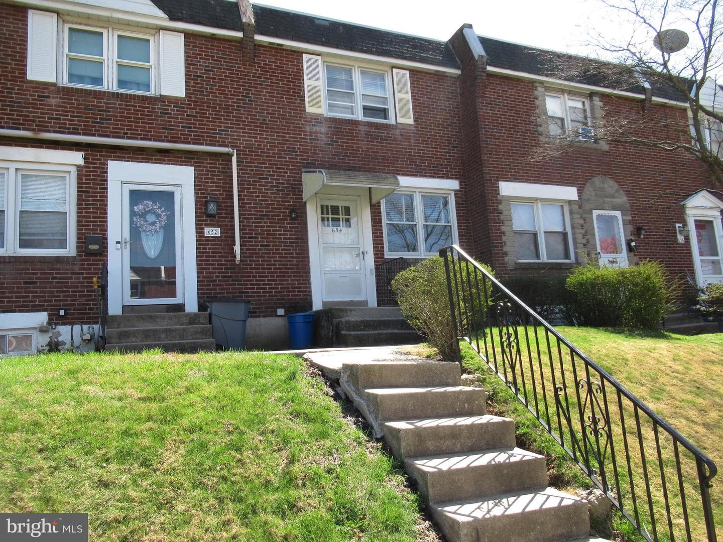 654 Beech Avenue photo 2