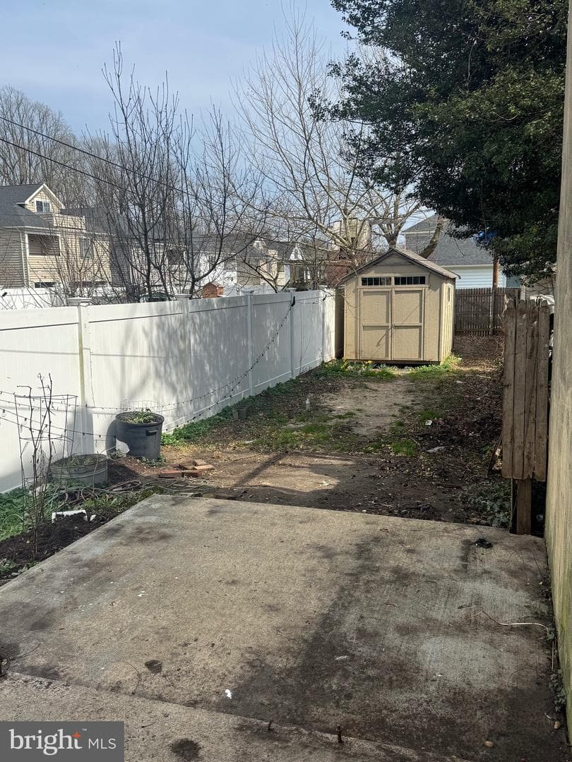 615 Vernon Street photo 2