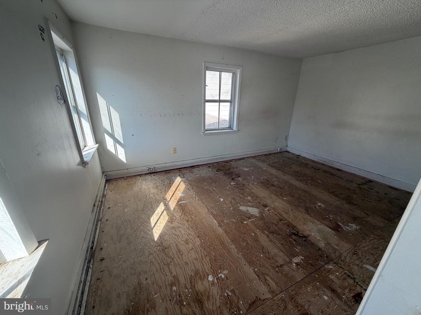 615 Vernon Street photo 3