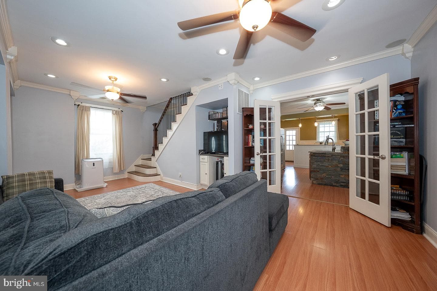 240 Wadas Avenue photo 15