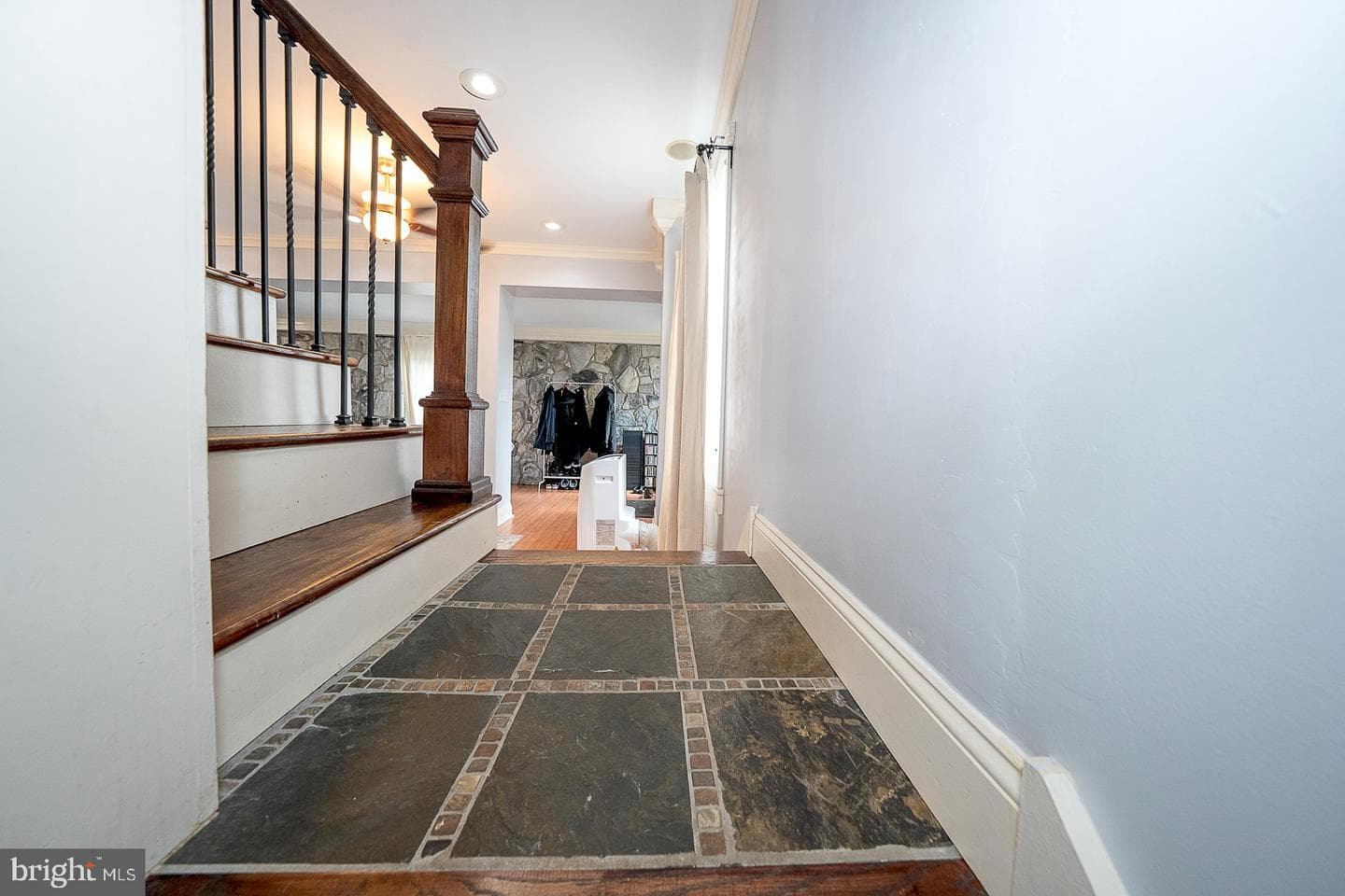 240 Wadas Avenue photo 28